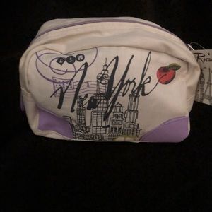 Cosmetic bag